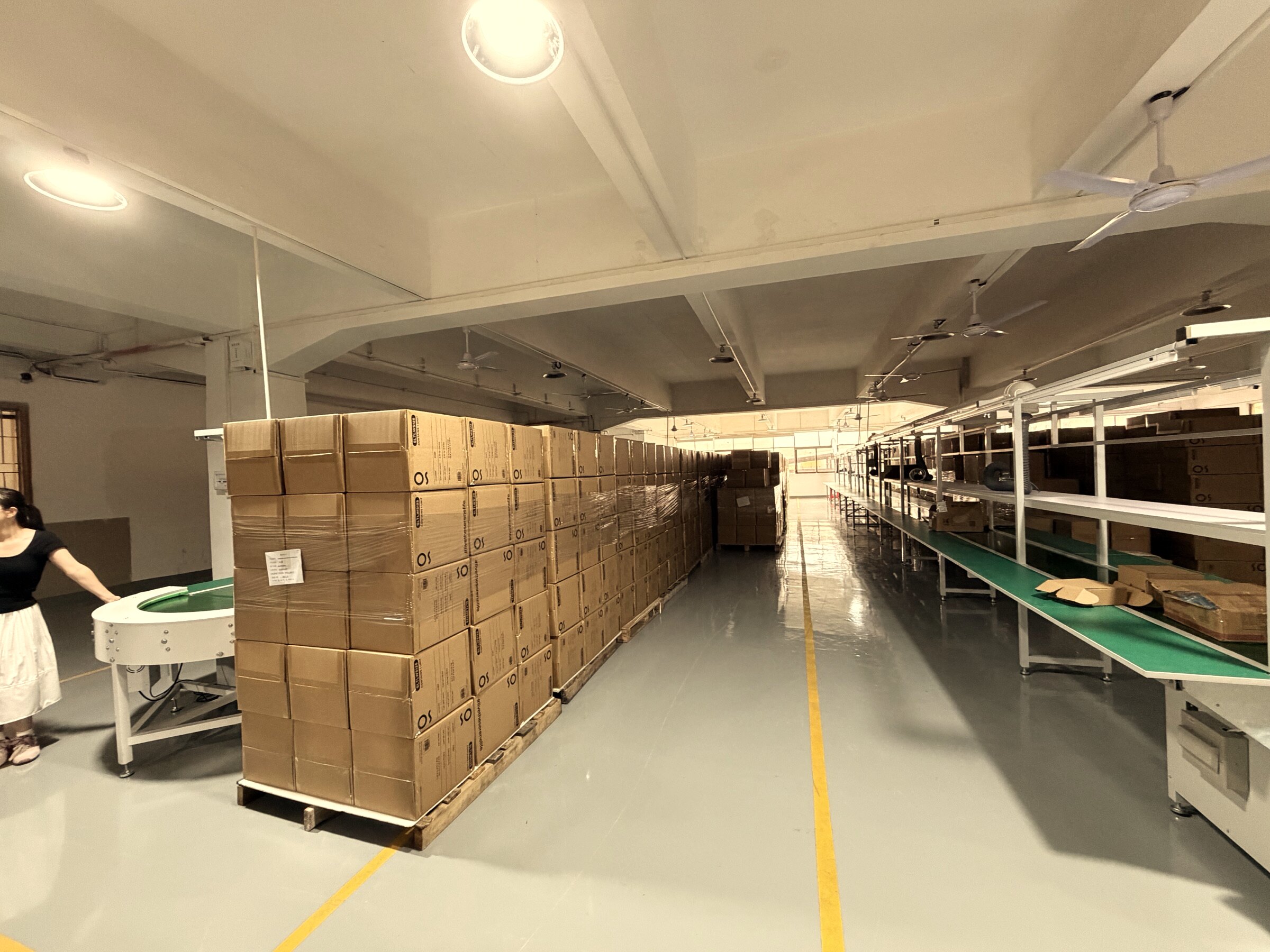 Electric towel warmer manufacturing — Station 11: Carton pack + weigh